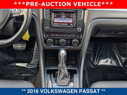 Used 2016 Volkswagen Passat 1.8T R-Line image 17