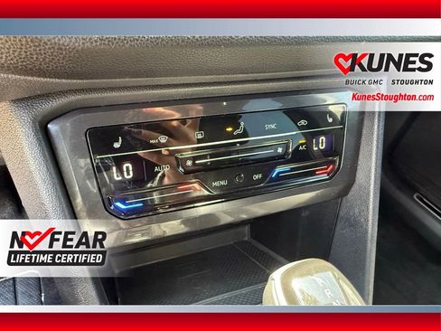 Used 2024 Volkswagen Tiguan SE R-Line AWD/4WD image 34