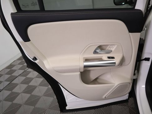 Certified 2022 Mercedes-Benz GLA 250 image 26