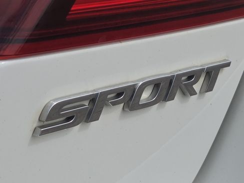 Used 2017 Honda Accord Sport image 7