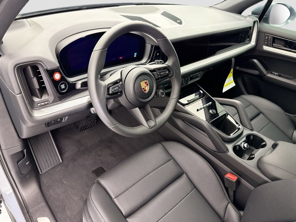 Used 2026 Porsche Cayenne AWD/4WD image 4