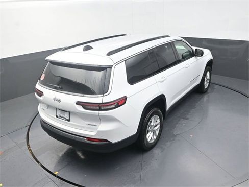 New 2025 Jeep Grand Cherokee L Laredo image 15