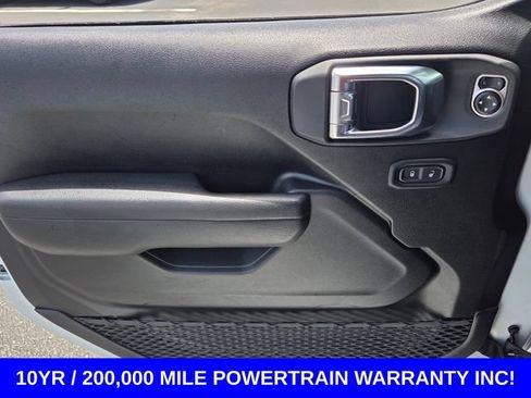Used 2025 Jeep Wrangler Unlimited Sport AWD/4WD image 32