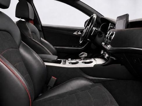Used 2023 Kia Stinger GT2 AWD/4WD image 16