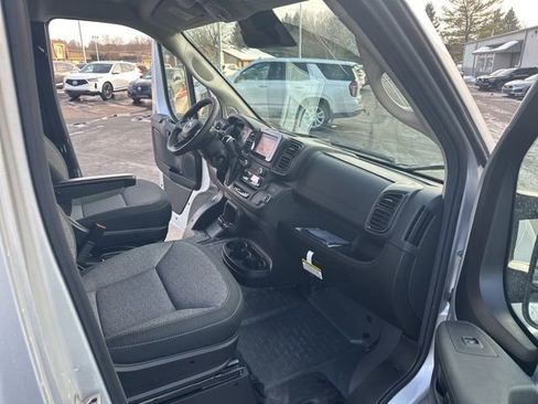 Used 2024 RAM ProMaster 3500 w/ Convenience Group FWD image 15