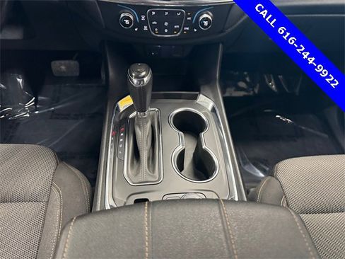 Used 2020 Chevrolet Traverse LT w/ Driver Confidence II Package image 16