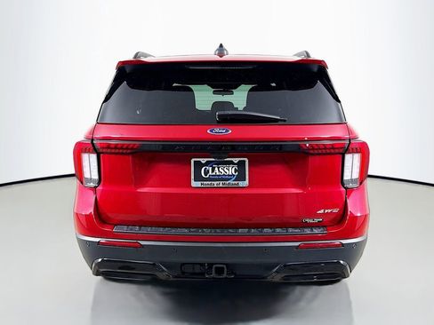 Used 2025 Ford Explorer ST-Line w/ ST-Line Street Pack AWD/4WD image 6