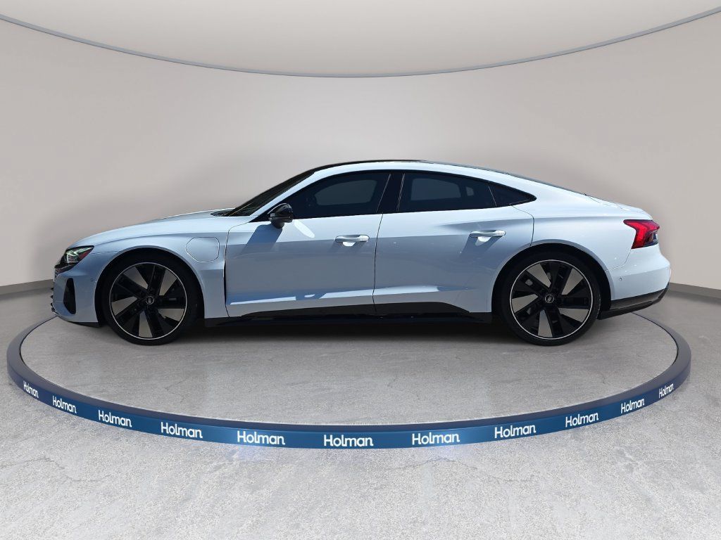 Used 2023 Audi e-tron GT Prestige w/ Prestige Package AWD/4WD image 9