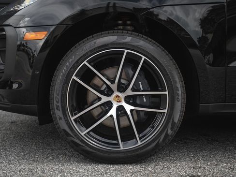 New 2025 Porsche Macan image 47