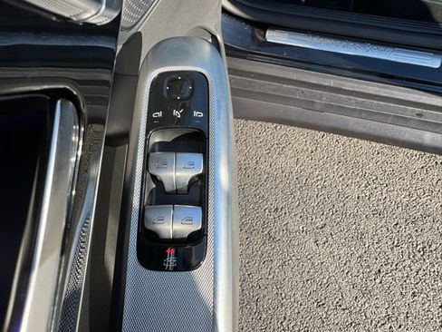 Used 2026 Mercedes-Benz GLC 300 4MATIC image 21