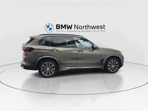 New 2026 BMW X5 xDrive40i w/ M Sport Package AWD/4WD image 4