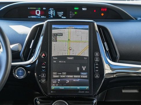 Used 2022 Toyota Prius Prime XLE image 15