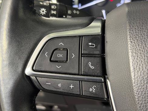 Used 2021 Toyota Highlander XLE FWD image 26