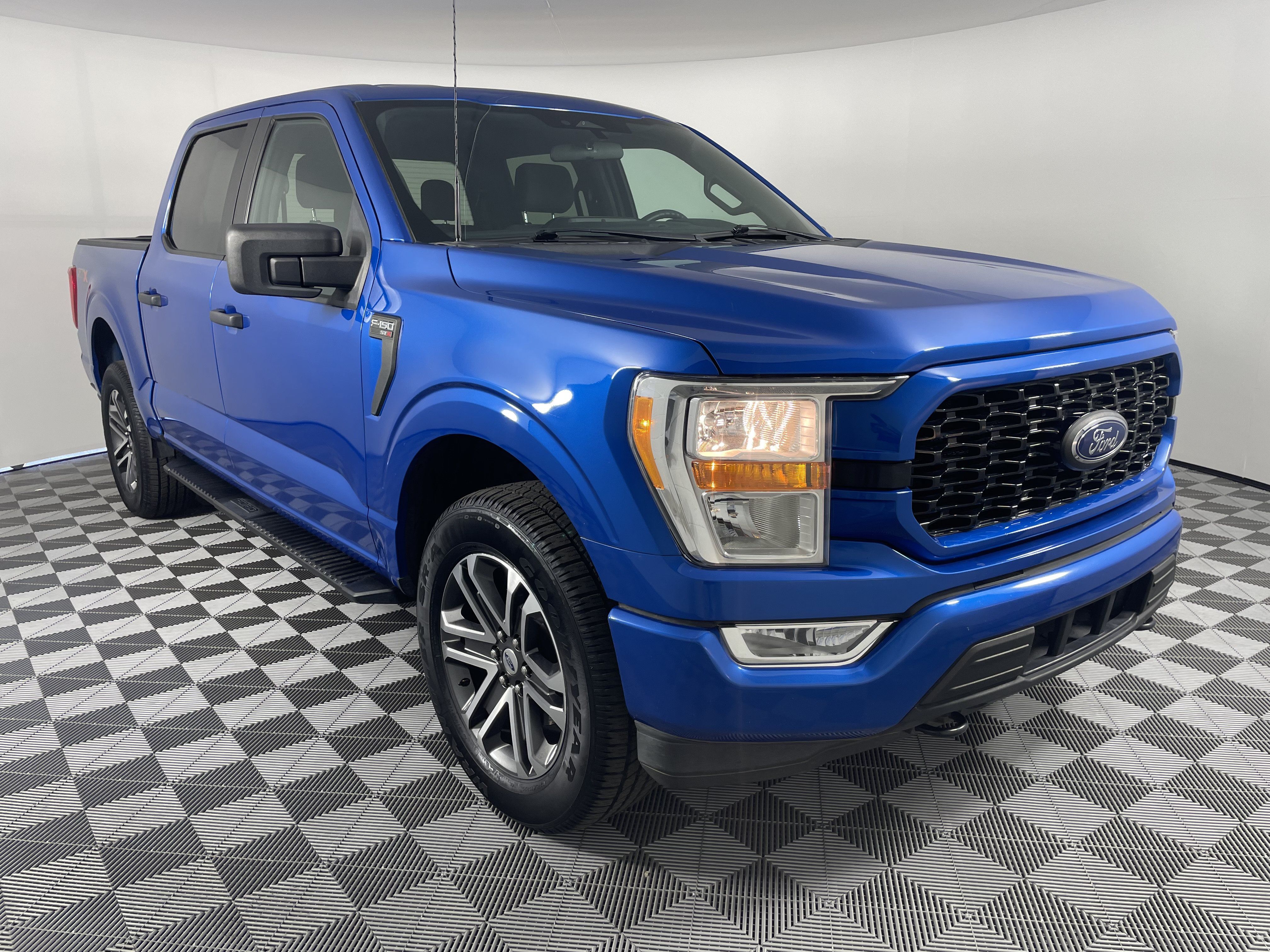Used 2021 Ford F150 XL w/ STX Appearance Package AWD/4WD image 5