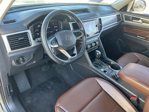 Used 2022 Volkswagen Atlas SE image 15
