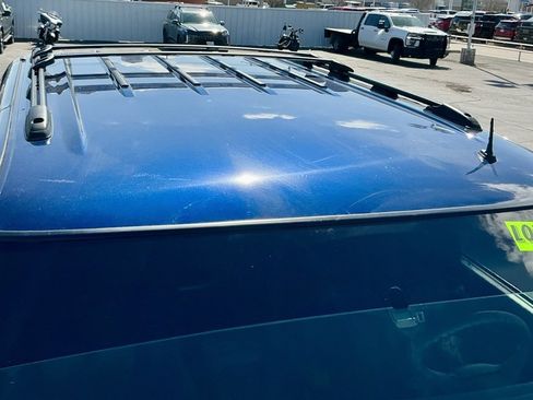 Used 2002 Chevrolet Avalanche 4x4 w/ Off-Road Suspension Pkg image 12