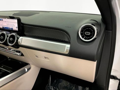 Certified 2026 Mercedes-Benz GLB 250 4MATIC image 26