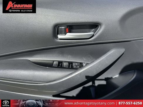 Used 2019 Toyota Corolla SE w/ SE Option Package FWD image 18