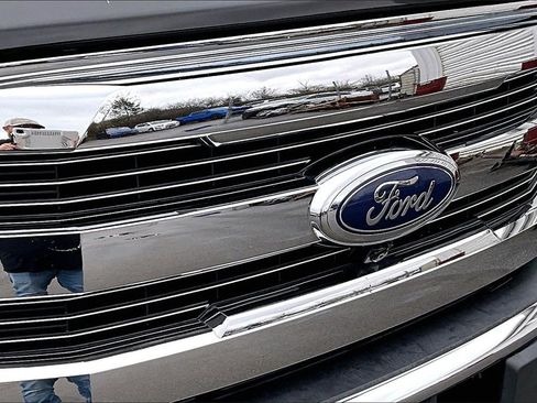 Used 2015 Ford F150 King Ranch w/ Equipment Group 601A Luxury image 23