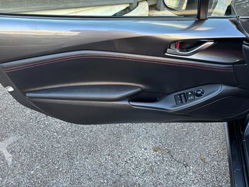 Used 2018 MAZDA MX-5 Miata Grand Touring image 19
