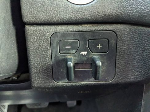 Used 2022 Toyota Tundra Limited image 28