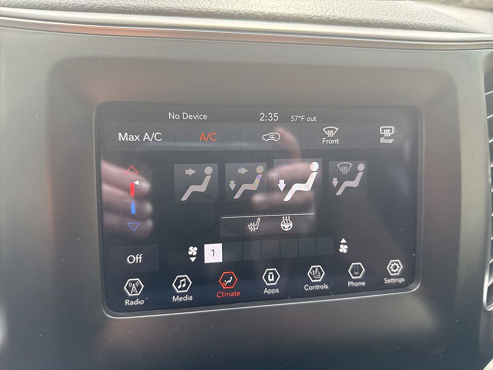 Used 2019 Jeep Cherokee Latitude w/ Cold Weather Group AWD/4WD image 50