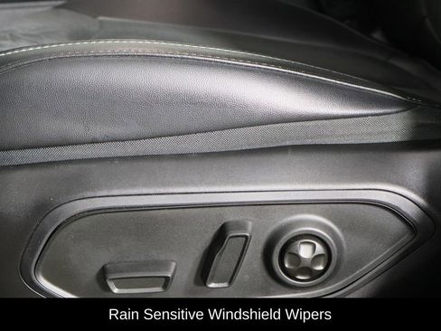 Used 2025 Jeep Grand Cherokee Altitude AWD/4WD image 23