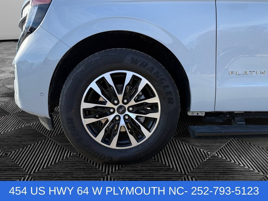 Certified 2025 Ford Expedition Max Platinum AWD/4WD image 14