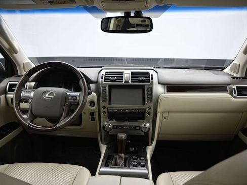 Used 2018 Lexus GX 460 Luxury AWD/4WD image 41