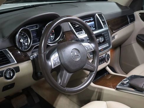 Used 2013 Mercedes-Benz GL 320 BlueTEC 4MATIC image 10