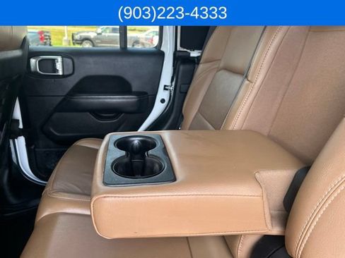 Used 2020 Jeep Gladiator Rubicon AWD/4WD image 37