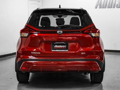 Used 2024 Nissan Kicks SR FWD image 11