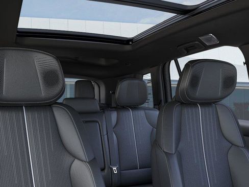 New 2026 Cadillac Vistiq Luxury AWD/4WD image 25