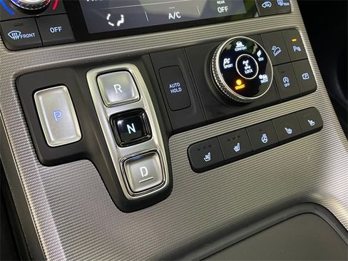 Used 2025 Hyundai Palisade Calligraphy image 11