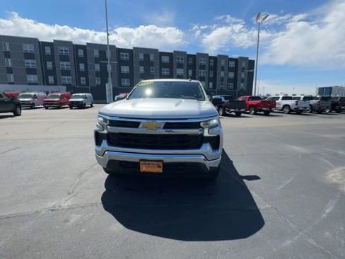 Used 2022 Chevrolet Silverado 1500 LT image 3
