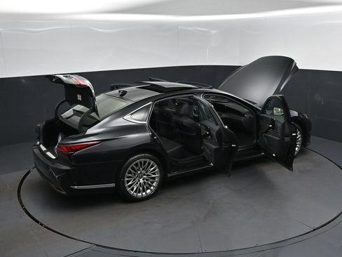 Certified 2024 Lexus LS 500 w/ Interior Upgrade Package RWD image 49
