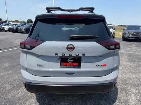 Used 2025 Nissan Rogue SV w/ Rock Creek Premium Package AWD/4WD image 36