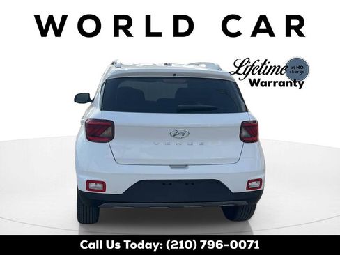 New 2026 Hyundai Venue SEL FWD image 4