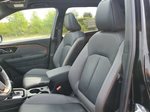 Used 2025 Subaru Forester Sport AWD/4WD image 5