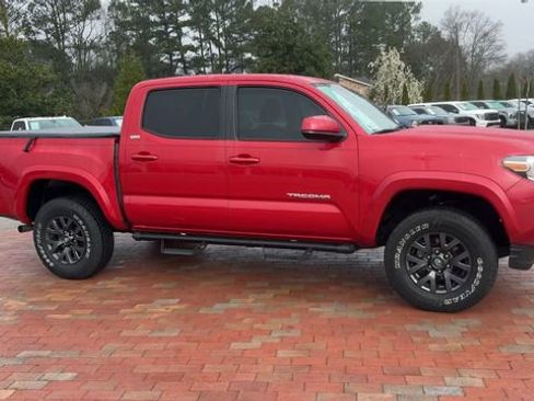 Used 2023 Toyota Tacoma SR5 RWD image 4