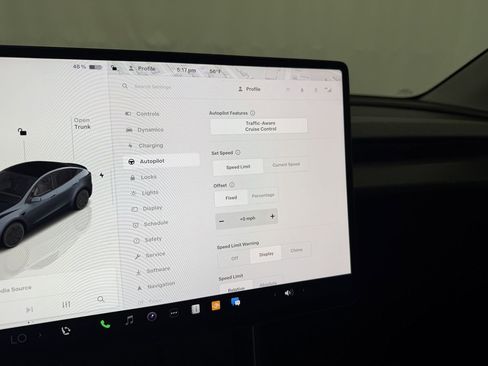 Used 2026 Tesla Model Y 2WD image 18