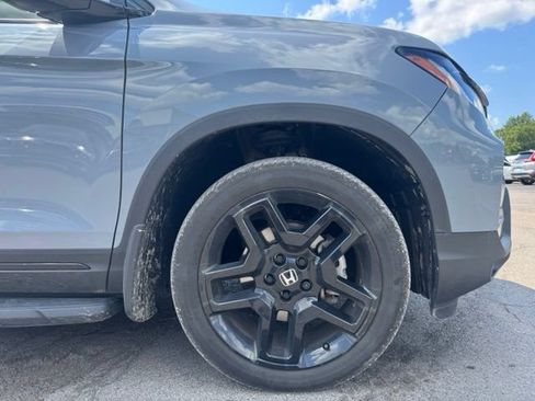 Used 2025 Honda Passport Black Edition image 11