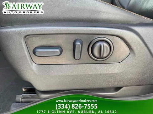 Used 2023 GMC Sierra 2500 AT4 w/ AT4 Premium Plus Package AWD/4WD image 16