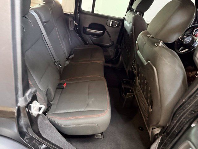 Used 2018 Jeep Wrangler Unlimited Rubicon AWD/4WD image 35