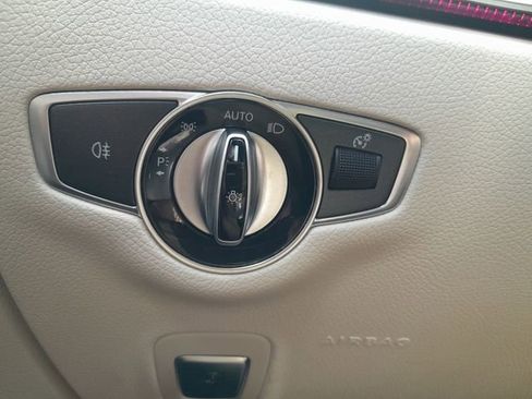 Used 2023 Mercedes-Benz E 350 4MATIC Sedan image 10
