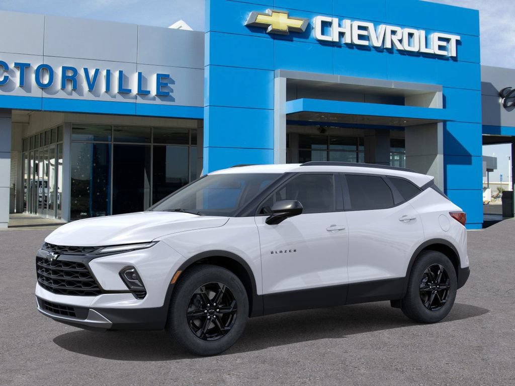 New 2026 Chevrolet Blazer LT w/ Midnight/Sport Edition FWD image 2