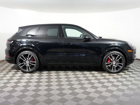 New 2026 Porsche Cayenne S AWD/4WD image 8
