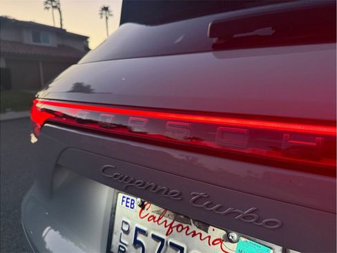 Used 2023 Porsche Cayenne Turbo image 39