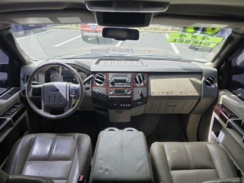 Used 2009 Ford F250 XL AWD/4WD image 16
