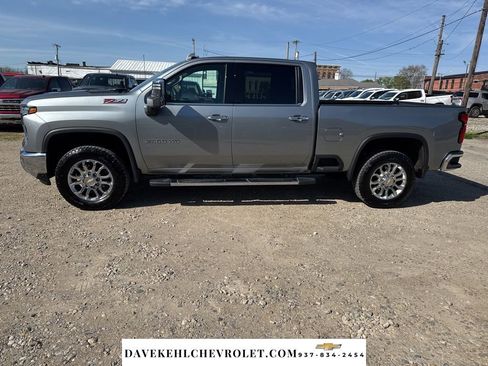 Used 2025 Chevrolet Silverado 2500 LTZ w/ LTZ Premium Package AWD/4WD image 2
